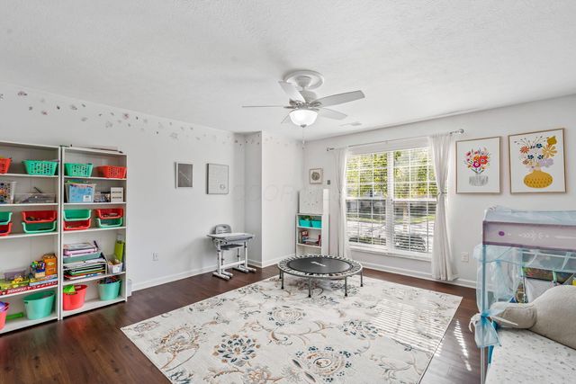 80 Lakes At Cheshire Drive, Delaware, OH 43015