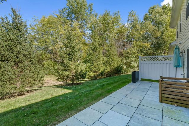 80 Lakes At Cheshire Drive, Delaware, OH 43015