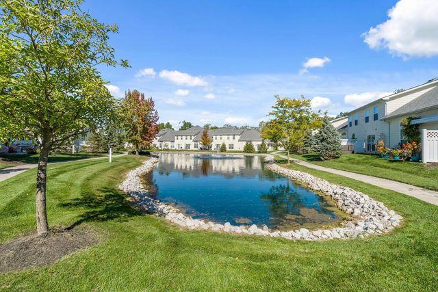 80 Lakes At Cheshire Drive, Delaware, OH 43015