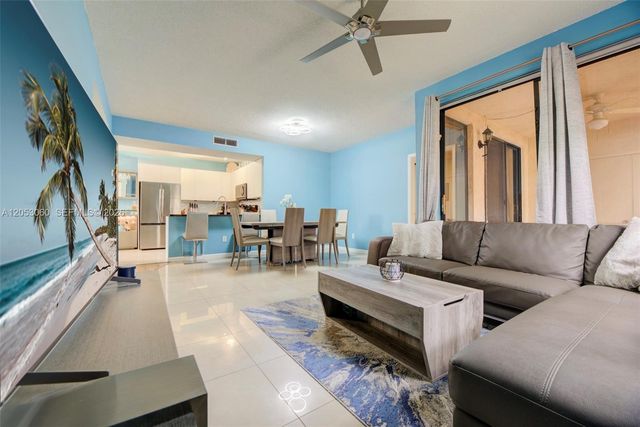 11856 NW 11th Street 11856, Pembroke Pines, FL 33026