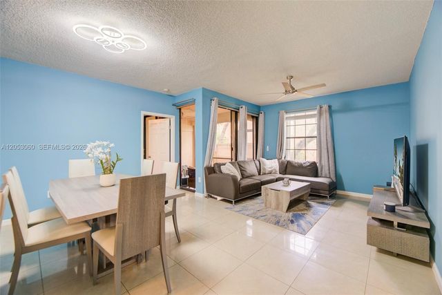 11856 NW 11th Street 11856, Pembroke Pines, FL 33026