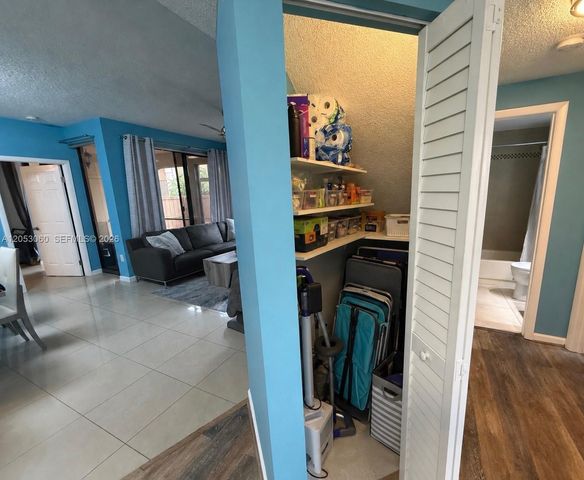 11856 NW 11th Street 11856, Pembroke Pines, FL 33026