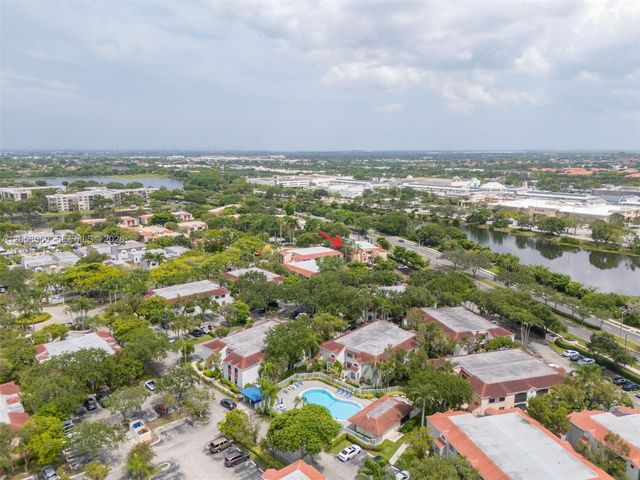 11856 NW 11th Street 11856, Pembroke Pines, FL 33026