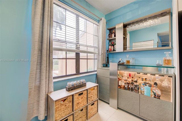 11856 NW 11th Street 11856, Pembroke Pines, FL 33026