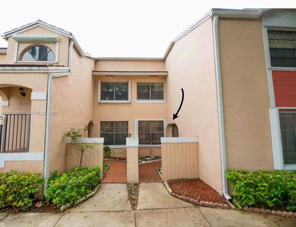 11856 NW 11th Street 11856, Pembroke Pines, FL 33026