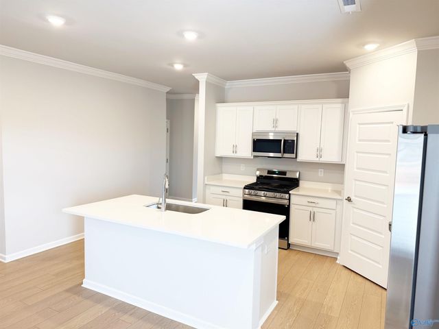 217 Stockyard Circle, Madison, AL 35757