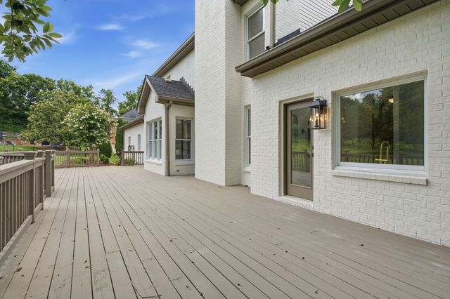 9316 Chesapeake Dr, Brentwood, TN 37027
