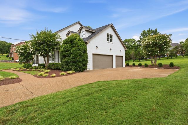 9316 Chesapeake Dr, Brentwood, TN 37027