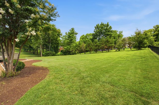 9316 Chesapeake Dr, Brentwood, TN 37027