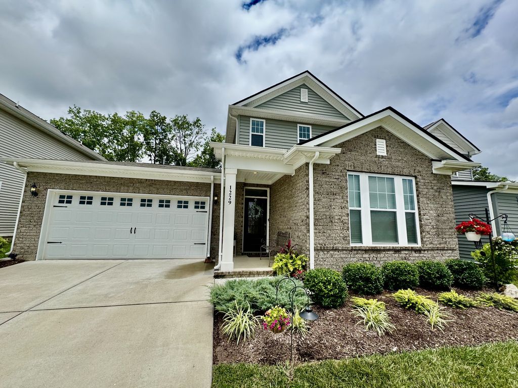 1229 Inverness Pass, Lebanon, TN 37087