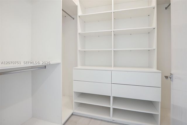 17550 Collins Ave 701, Sunny Isles Beach, FL 33160