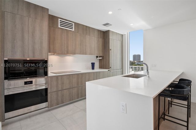 17550 Collins Ave 701, Sunny Isles Beach, FL 33160
