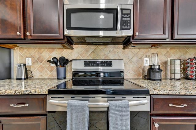 7514 FOREST MERE DRIVE, Riverview, FL 33578