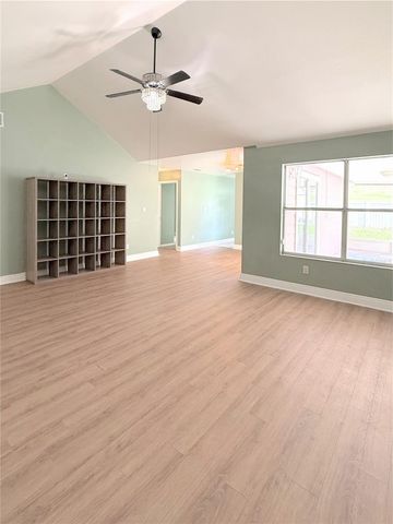 207 SONOMA VALLEY CIRCLE, Orlando, FL 32835