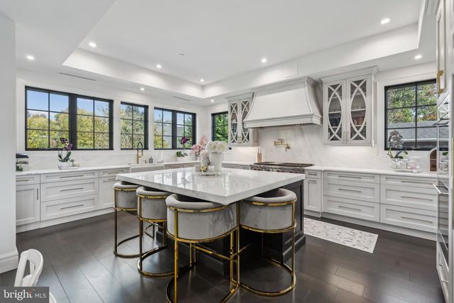 6025 AVON DR, Bethesda, MD 20814