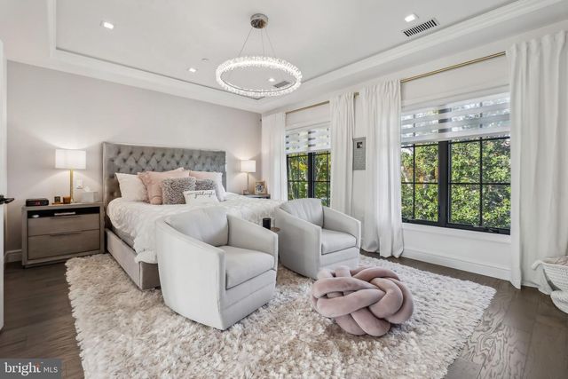 6025 AVON DR, Bethesda, MD 20814