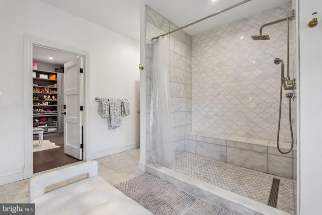 6025 AVON DR, Bethesda, MD 20814