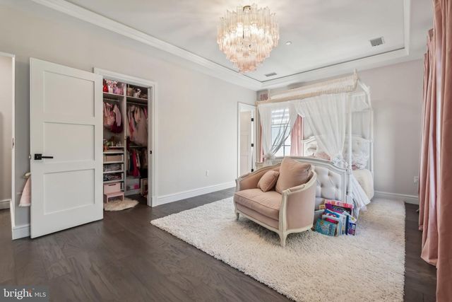 6025 AVON DR, Bethesda, MD 20814