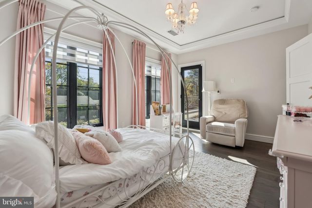 6025 AVON DR, Bethesda, MD 20814