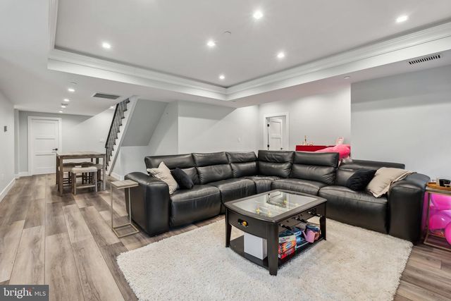 6025 AVON DR, Bethesda, MD 20814