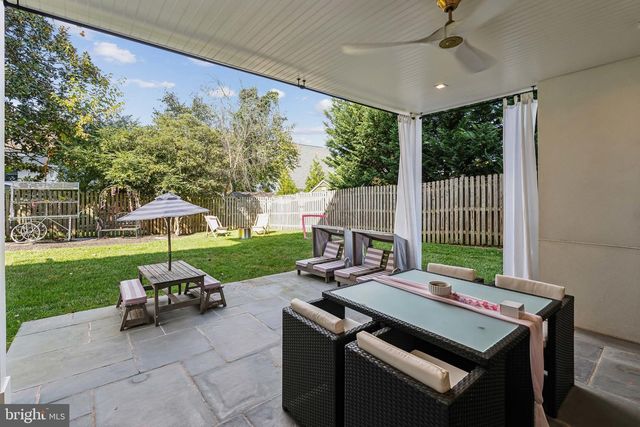 6025 AVON DR, Bethesda, MD 20814