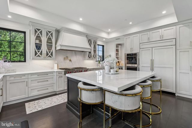 6025 AVON DR, Bethesda, MD 20814