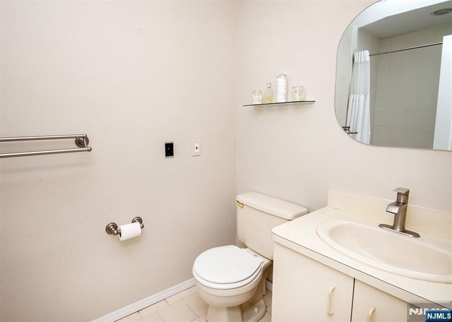 507 Windsor Drive 107, Palisades Park, NJ 07650