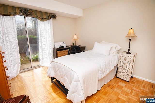 507 Windsor Drive 107, Palisades Park, NJ 07650