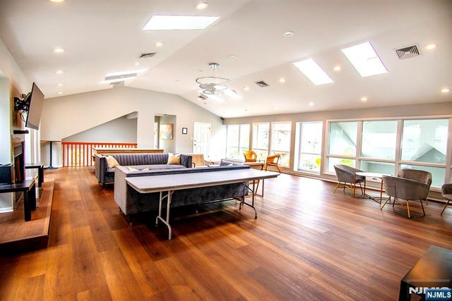 507 Windsor Drive 107, Palisades Park, NJ 07650