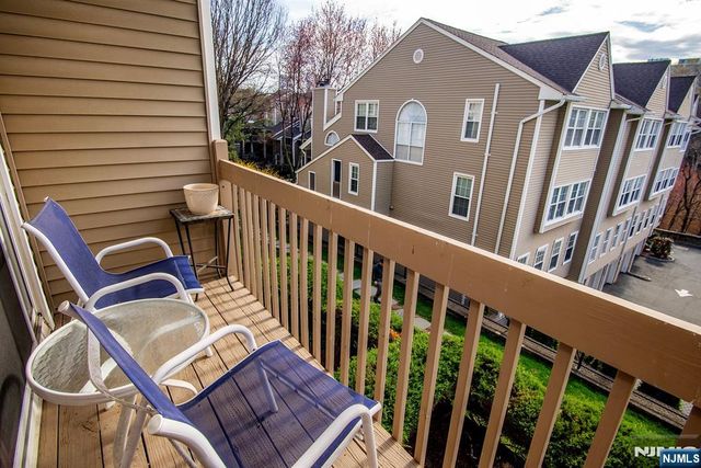 507 Windsor Drive 107, Palisades Park, NJ 07650