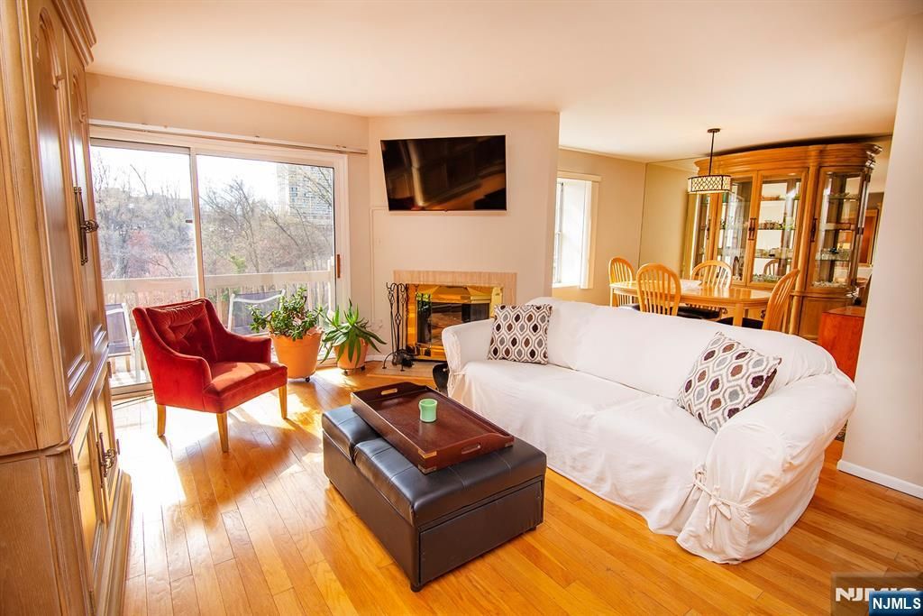 507 Windsor Drive 107, Palisades Park, NJ 07650