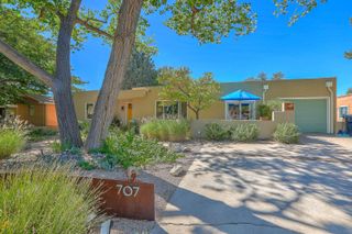 707 RICHMOND Drive SE, Albuquerque, NM 87106