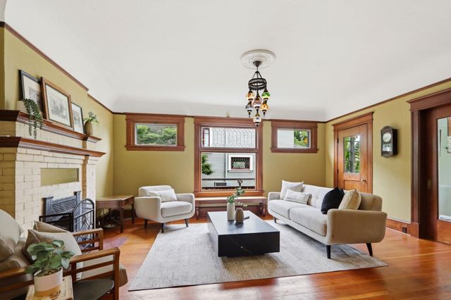 102 S 12th Street, San Jose, CA 95112