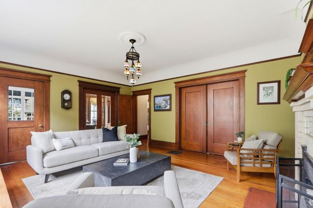 102 S 12th Street, San Jose, CA 95112