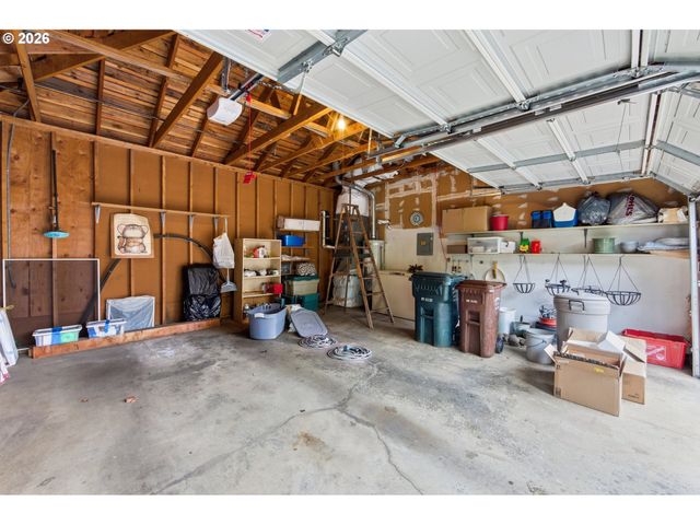 5517 Nw Burning Tree Ct, Portland, OR 97229