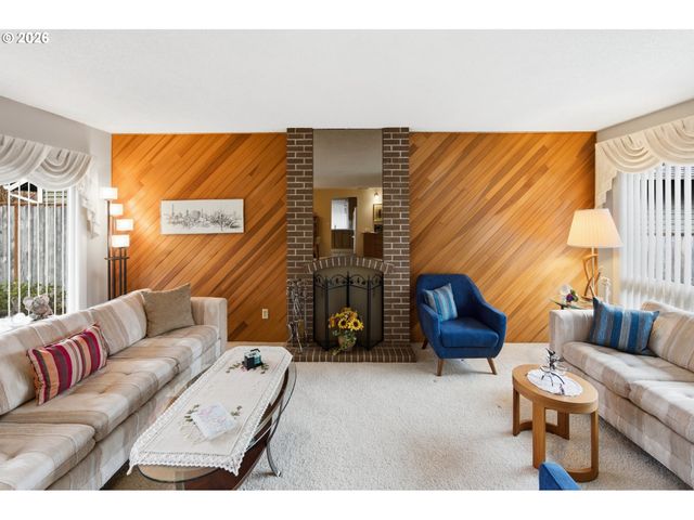 5517 Nw Burning Tree Ct, Portland, OR 97229