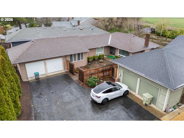 5517 Nw Burning Tree Ct, Portland, OR 97229