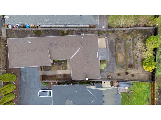 5517 Nw Burning Tree Ct, Portland, OR 97229