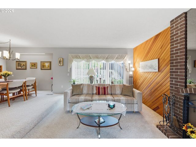 5517 Nw Burning Tree Ct, Portland, OR 97229