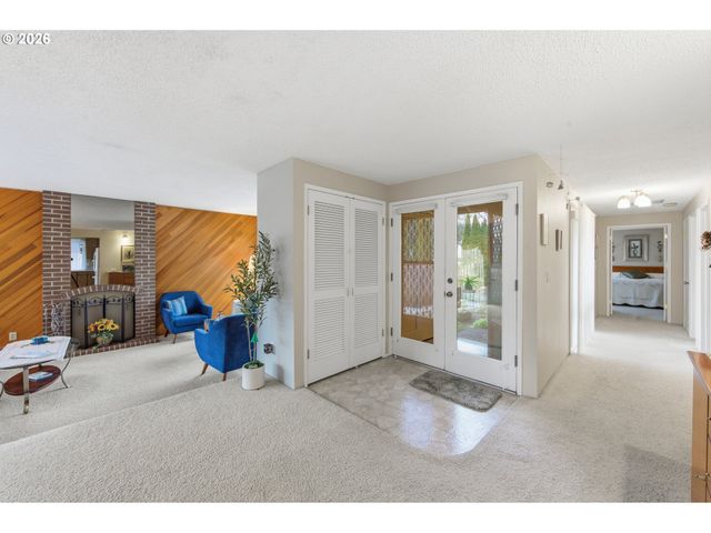 5517 Nw Burning Tree Ct, Portland, OR 97229