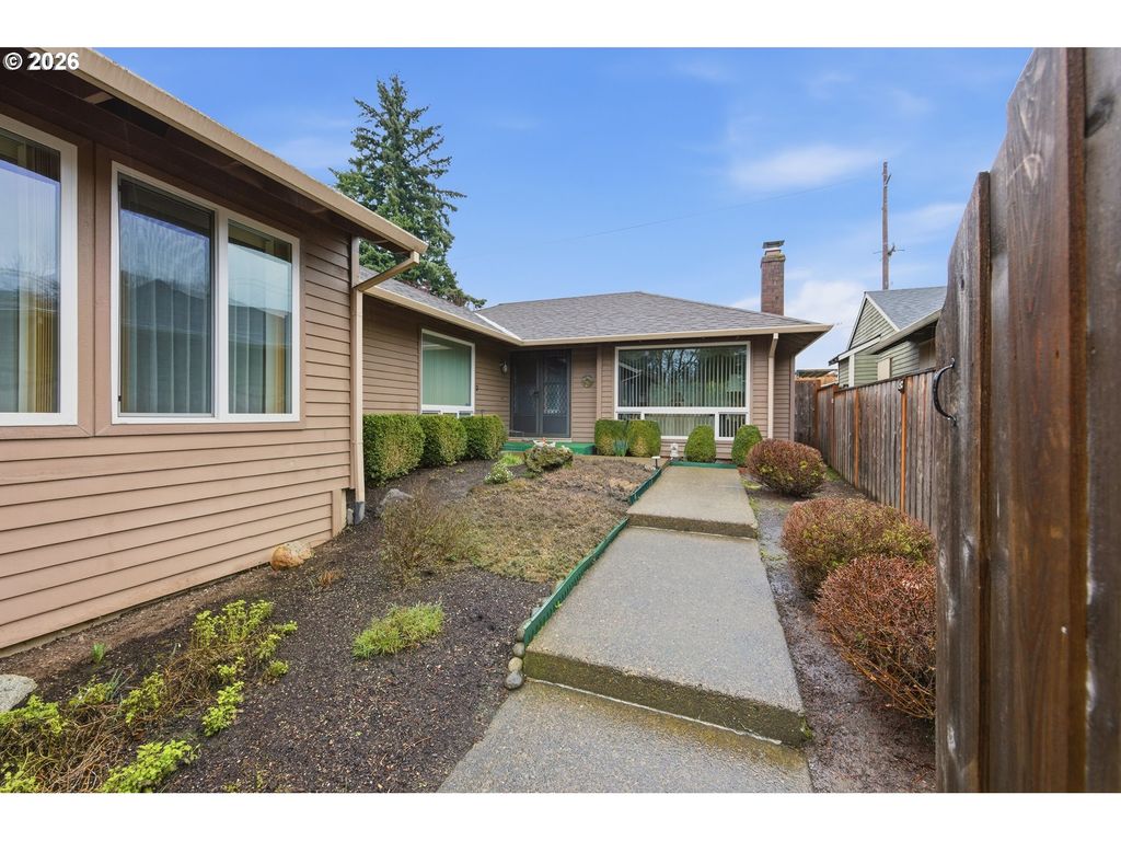 5517 Nw Burning Tree Ct, Portland, OR 97229
