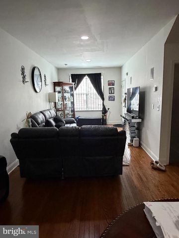 1937 N GRATZ ST, Philadelphia, PA 19121