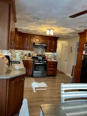 859 Pontiac Avenue, Cranston, RI 02910