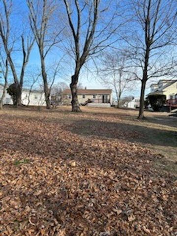 859 Pontiac Avenue, Cranston, RI 02910