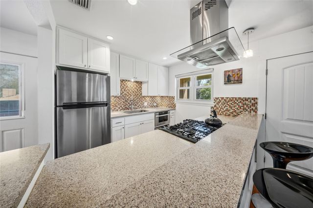 2301 Lawnmont Ave 8, Austin, TX 78756