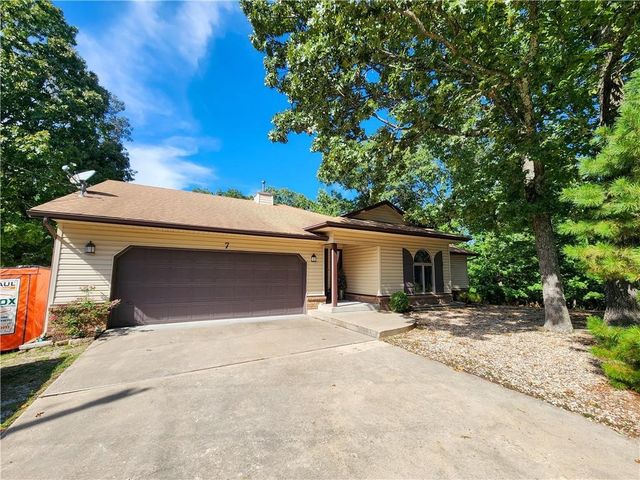 7 Cherhill Drive, Bella Vista, AR 72714