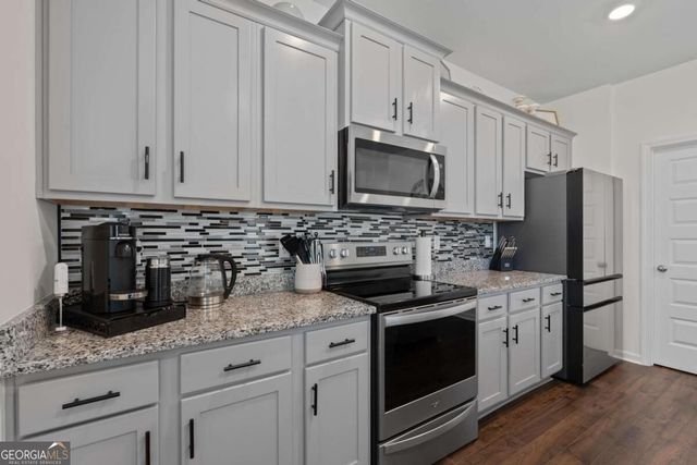 258 Aster Avenue, Locust Grove, GA 30248