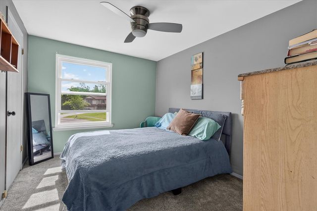 1221 Harwood Circle, Saline, MI 48176