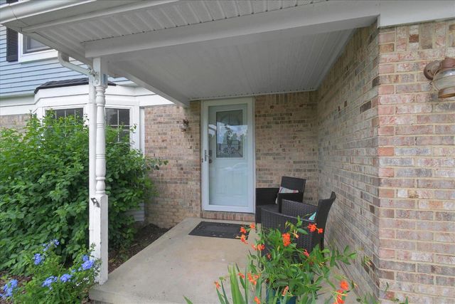 1221 Harwood Circle, Saline, MI 48176