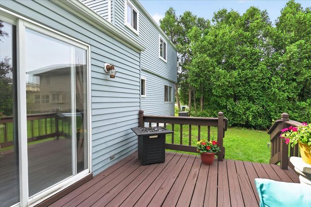 1221 Harwood Circle, Saline, MI 48176